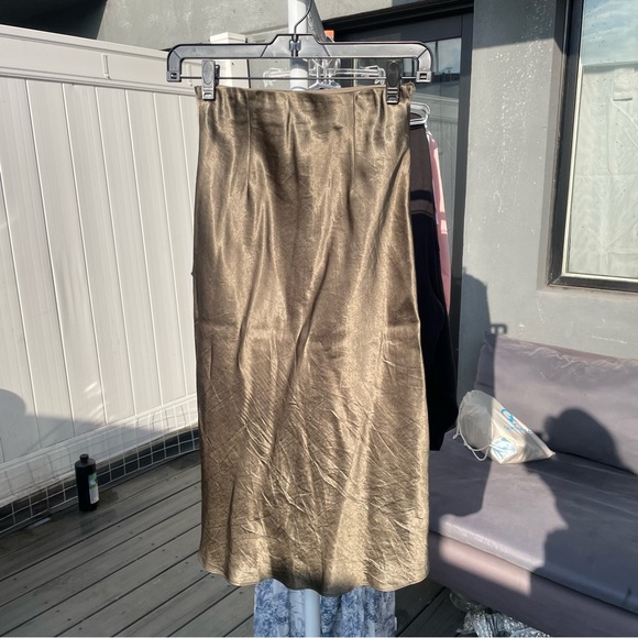 Babaton Silk Slip MIDI Skirt - Picture 7 of 12